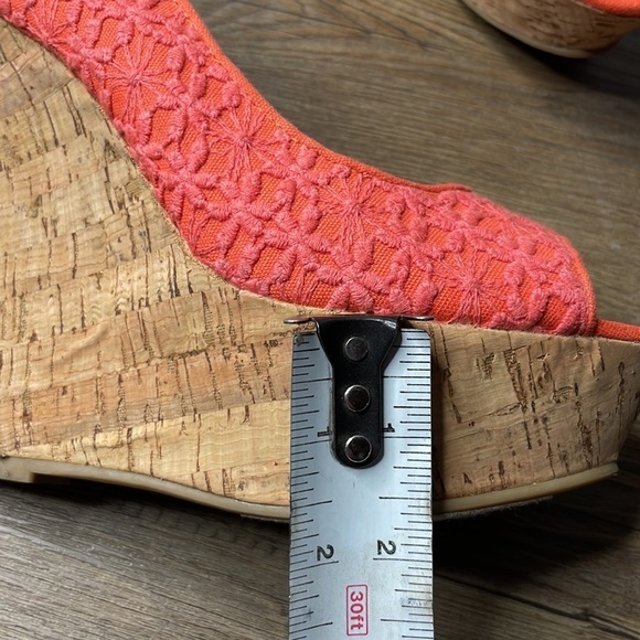 Rue 21 Coral Orange Platform Wedge Heels, size 8/9 - Picture 9 of 11